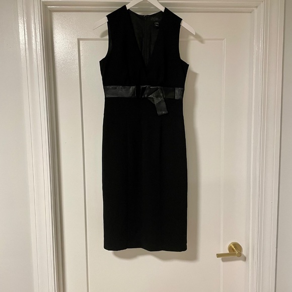 H&M Black Dress - Size 6 - Picture 6 of 6